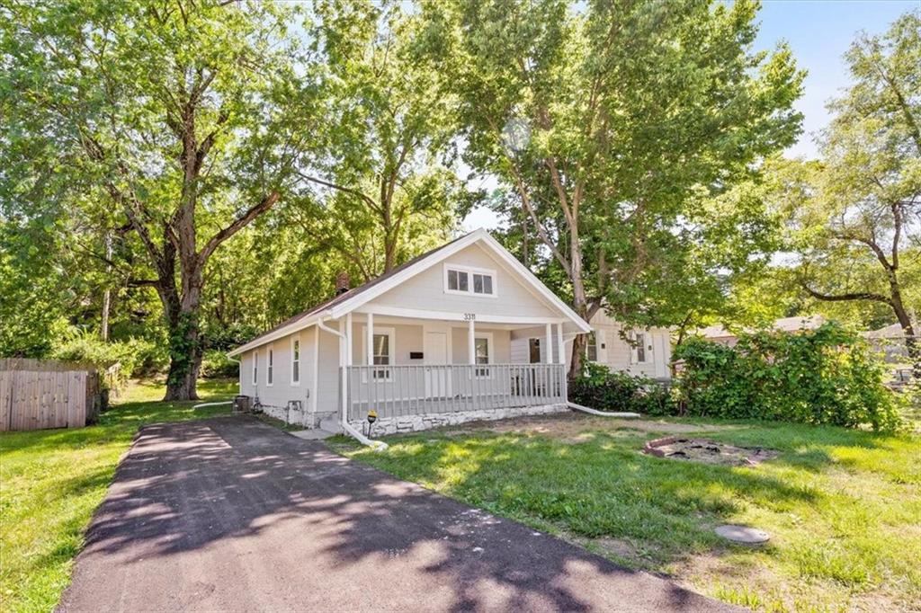 69th St, Kansas City, MO 64132