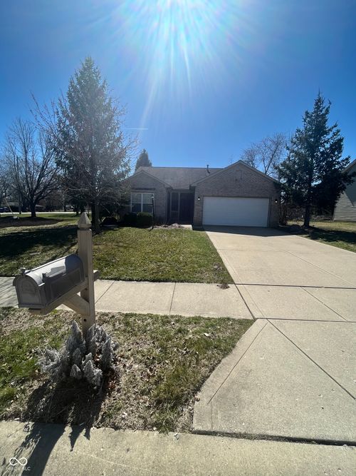 8351 Brambleberry Dr, Indianapolis, IN, 46239-6865 | Card Image