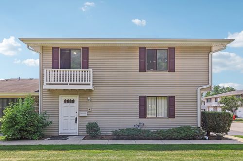 1-1 Dennis Ct, Schaumburg, IL, 60193-1227 | Card Image