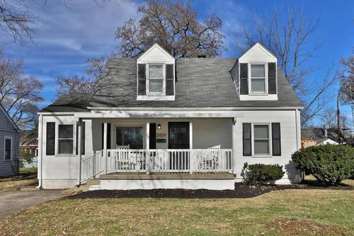 2424 Holt Ave, Columbus, OH, 43219-1451 | Card Image
