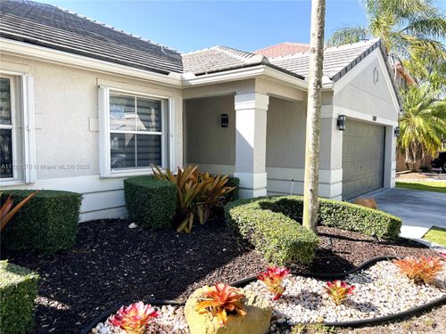 1107 Fairfield Meadows Dr, Weston, FL, 33327-1813 | Card Image