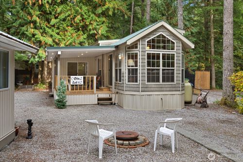 62 Wilderness Way, Deming, WA, 98244 | Card Image