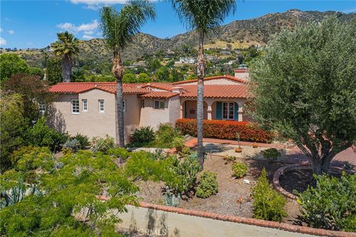 1981 Rangeview Dr, Glendale, CA, 91201-1145 | Card Image