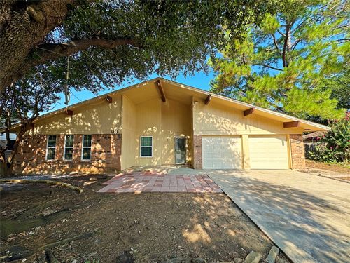 3404 Elgenwood Trl, Arlington, TX, 76015-3221 | Card Image
