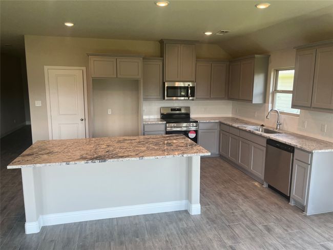 257 Sunnyside Dr, House other with 3 bedrooms, 2 bathrooms and null parking in Trenton TX | Image 9
