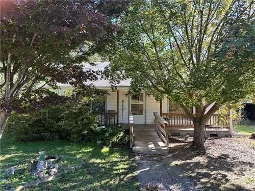 604 N Montgomery St, Clarksville, AR, 72830-2704 | Card Image