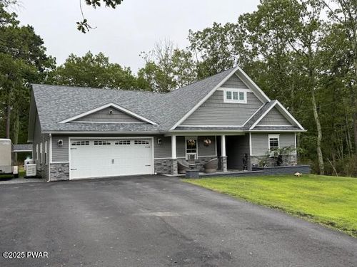 160 Overbrook Run, Milford, PA, 18337-9722 | Card Image