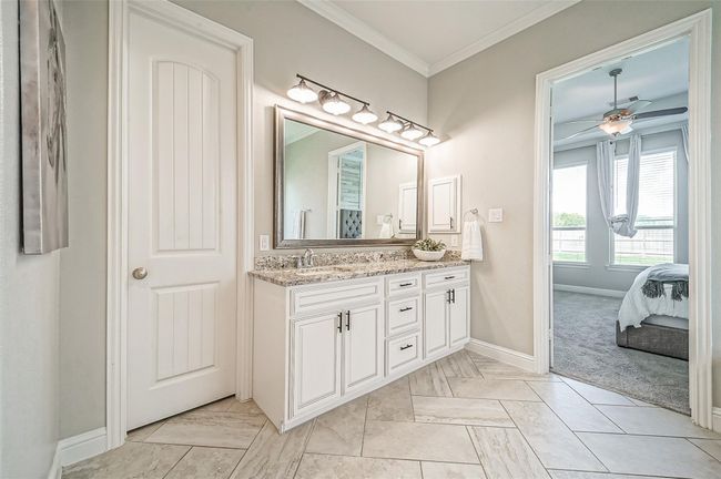 9507 Carson Ln, House other with 5 bedrooms, 3 bathrooms and 2 parking in Iowa Colony TX | Image 26