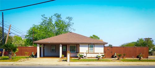 700 N Cameron St, Alice, TX, 78332-3500 | Card Image