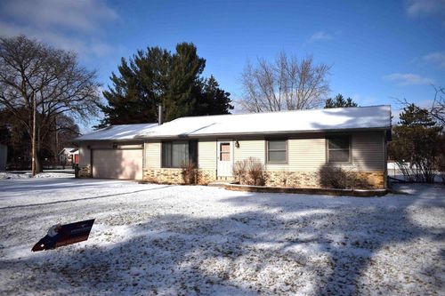 2100 Roosevelt Drive, PLOVER, WI, 54467 | Card Image