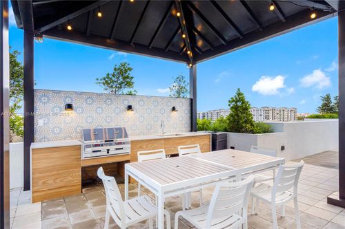 apt-217-208 N Federal Hwy, Pompano Beach, FL, 33062-4398 | Card Image