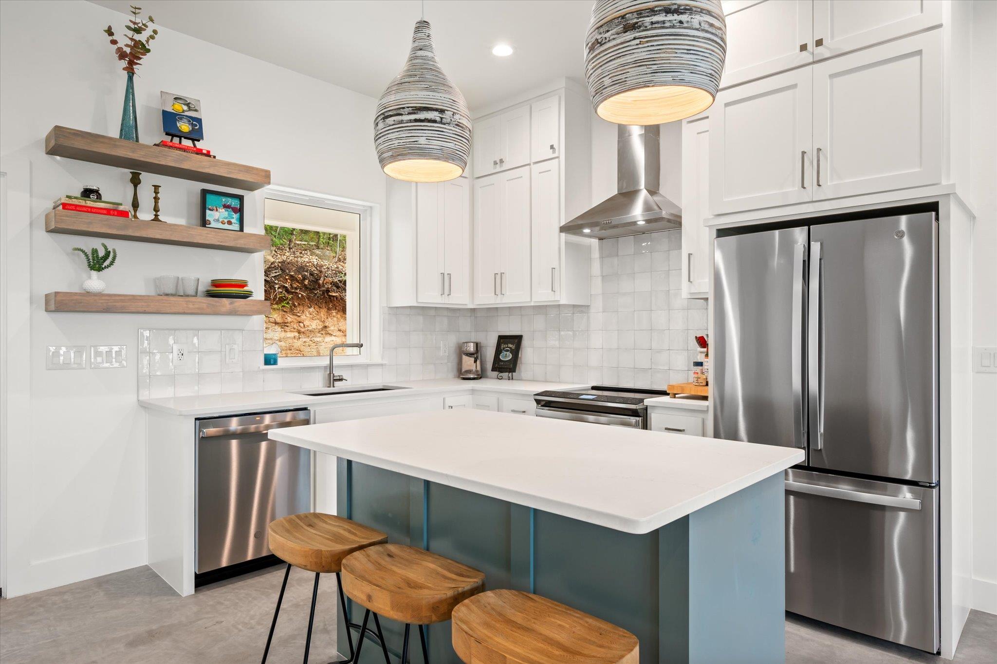 Residential in Horseshoe Bay 2