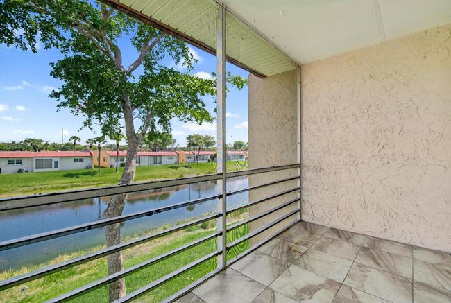 173 Lake Carol Drive, Condo with 1 bedrooms, 1 bathrooms and null parking in West Palm Beach FL | Image 2