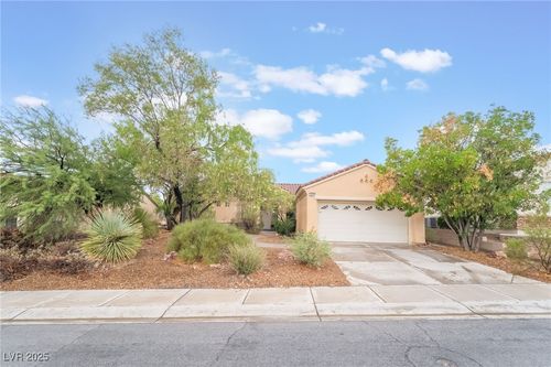 2846 Freedom Hills Dr, Henderson, NV, 89052-6888 | Card Image