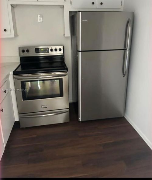 327b-3061 Nw 47th Ter, Lauderdale Lakes, FL, 33313-1788 | Card Image
