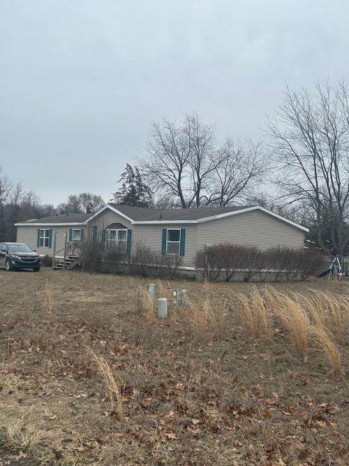 88 Clover Trl, Wayland, MI, 49348-9461 | Card Image