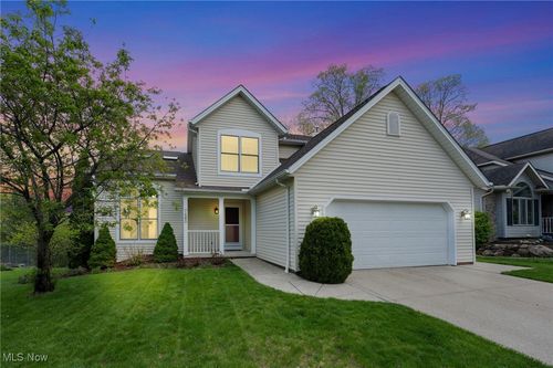 7480 Ludwin Dr, Seven Hills, OH, 44131-5136 | Card Image