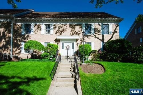 11 S Maple Avenue, Park Ridge, NJ, 07656 | Card Image