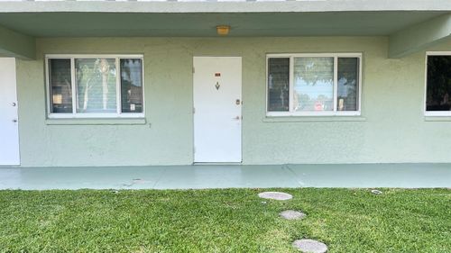 107-3200 Springdale 107 Boulevard, Palm Springs, FL, 33461 | Card Image