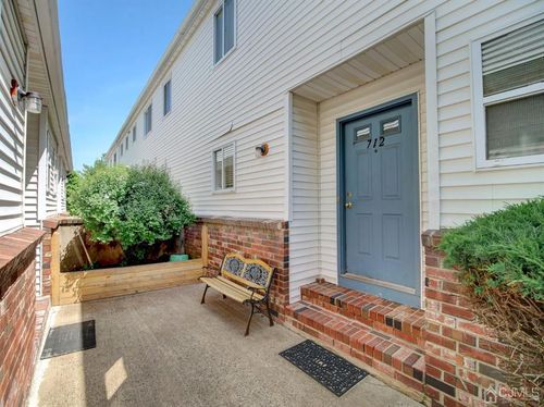 712 Reed Court, Flemington, NJ, 08822 | Card Image