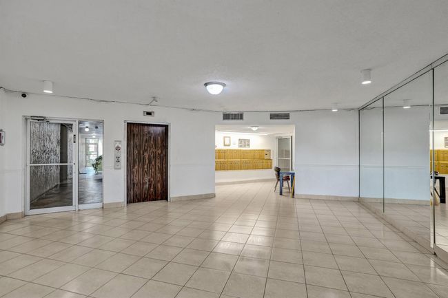 APT-202 - 6200 S Falls Circle Dr, Condo with 2 bedrooms, 2 bathrooms and null parking in Lauderhill FL | Image 39