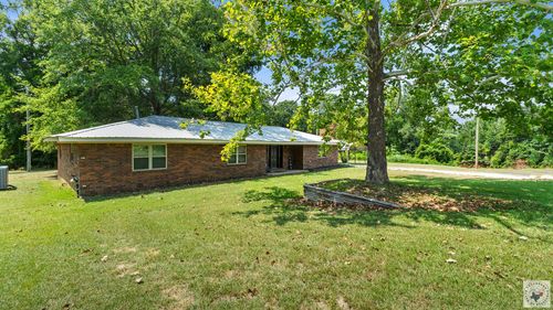 711 W Lanark St, Queen City, TX, 75572-9501 | Card Image