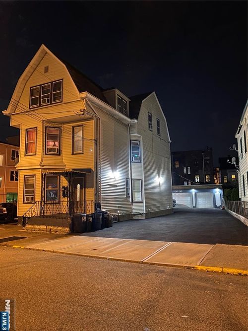 122-120-122 Lewis St, Paterson, NJ, 07501-3609 | Card Image