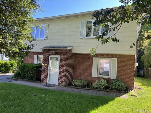 72 Highland Ter, Manhasset, NY, 11030-2263 | Card Image