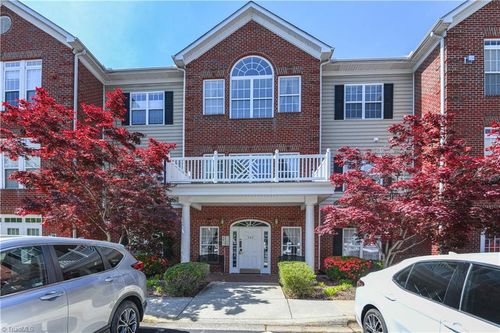 522 College Rd, Greensboro, NC, 27410-5300 | Card Image