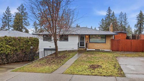 3703 E 18th Ave, Spokane, WA, 99223-3819 | Card Image