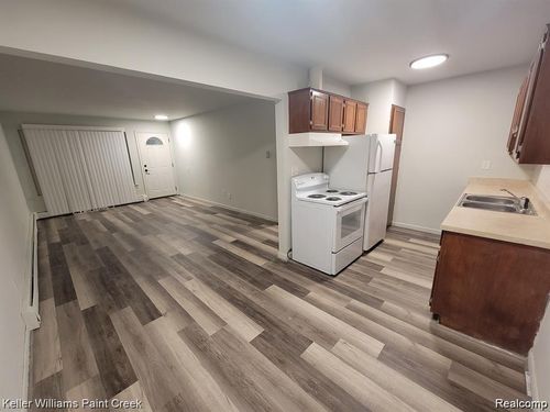 4-30546 Krauter St, Garden City, MI, 48135-1859 | Card Image