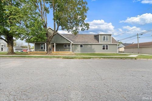 324 W Warren Street, Mitchell, IN, 47446 | Card Image