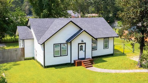 1010 Long St, Conroe, TX, 77301-4375 | Card Image