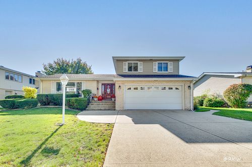 1155 W Westwood Trl, Addison, IL, 60101-2156 | Card Image