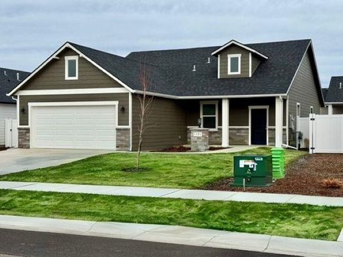 1321 E 12th St, Deer Park, WA, 99006-5901 | Card Image