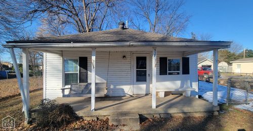 517 Smith Ave, Trumann, AR, 72472-1627 | Card Image