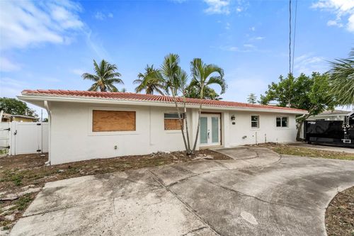 9570 Sun Isle Dr Ne, ST PETERSBURG, FL, 33702-2626 | Card Image