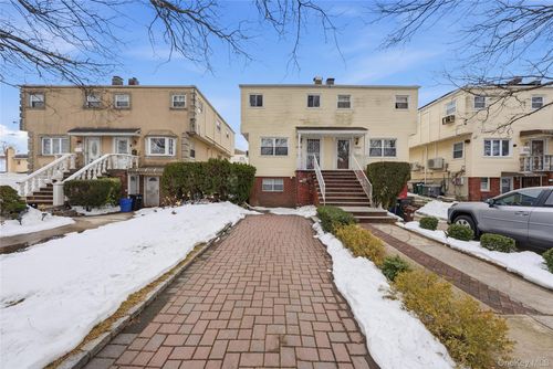 25552 148th Dr, Rosedale, NY, 11422-2806 | Card Image