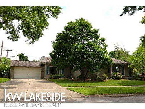 1092 Shenandoah Dr, Clawson, MI, 48017-1036 | Card Image