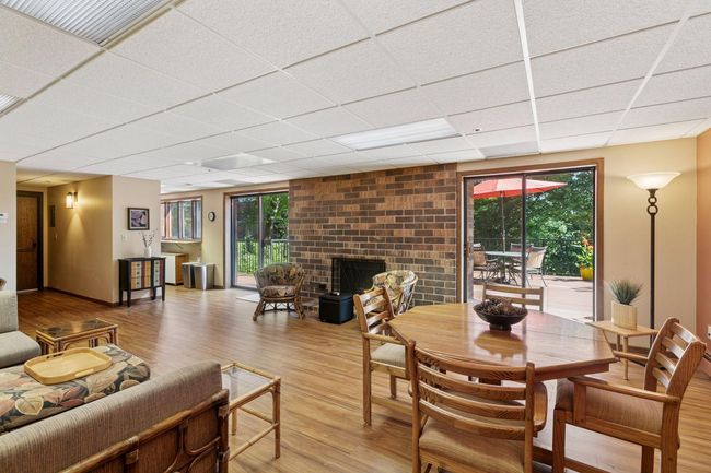 Party room with kitchen | Image 23