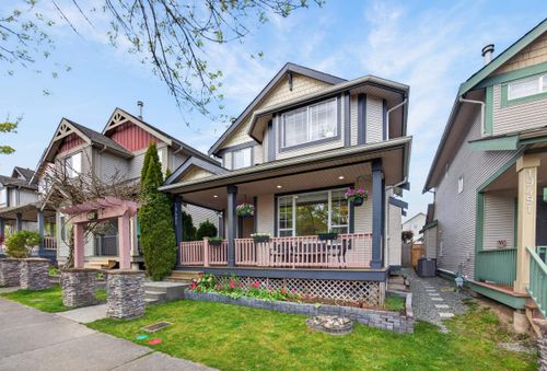 19485 66a Ave, Surrey, BC, V4N0C3 | Card Image