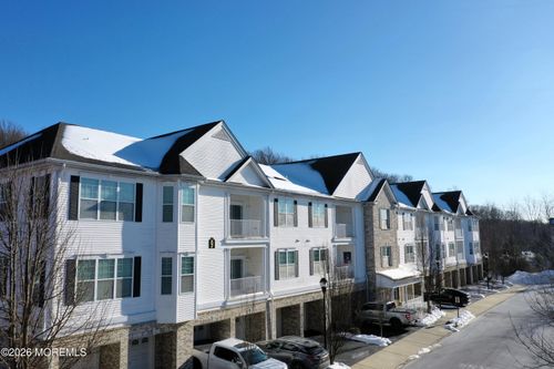 112 Regency Ct, Morganville, NJ, 07751-5208 | Card Image