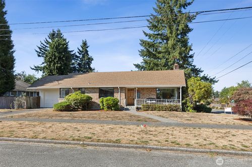 6855 43rd Ave Ne, Seattle, WA, 98115-7539 | Card Image