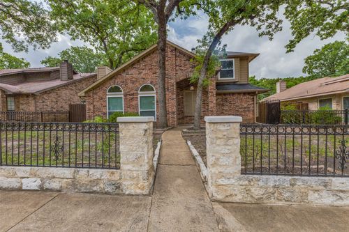 11814 Eloise Dr, Balch Springs, TX, 75180-1358 | Card Image