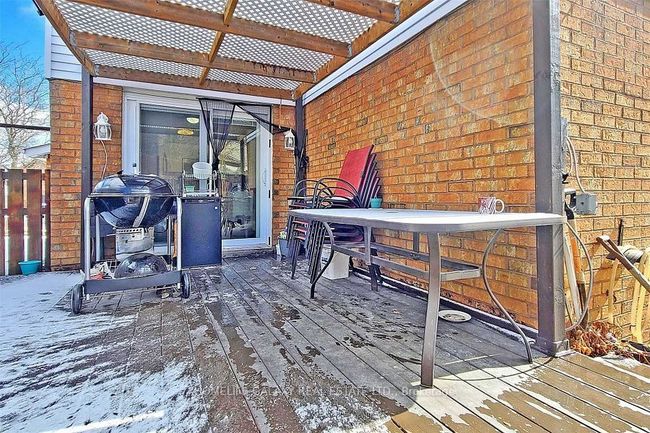 1647 Middleton St, House other with 5 bedrooms, 4 bathrooms and 2 parking in Pickering ON | Image 40