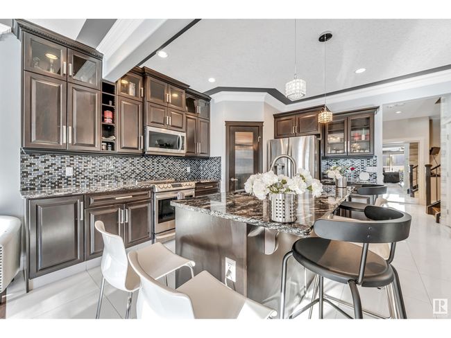 16756 60 St Nw, House other with 5 bedrooms, 4 bathrooms and null parking in Edmonton AB | Image 18