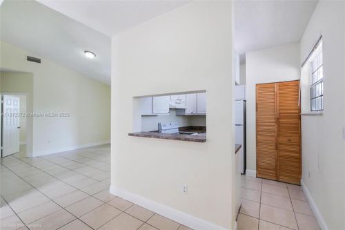 8l-1941 Nw 96th Ter, Pembroke Pines, FL, 33024-3026 | Card Image