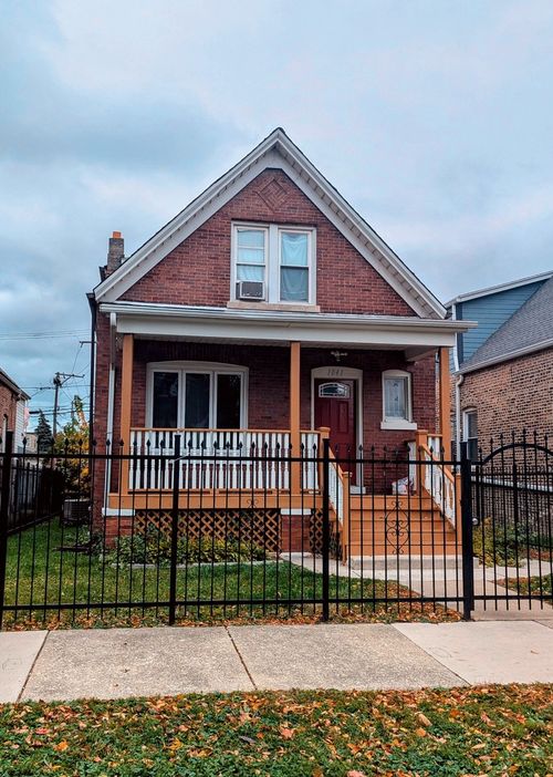 1041 N Spaulding Ave, Chicago, IL, 60651-4252 | Card Image