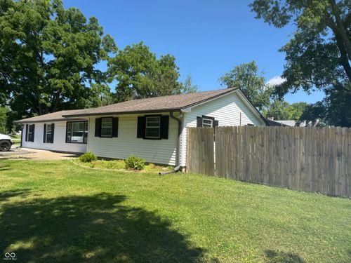 4153 Allen Dr, Brownsburg, IN, 46112-8521 | Card Image