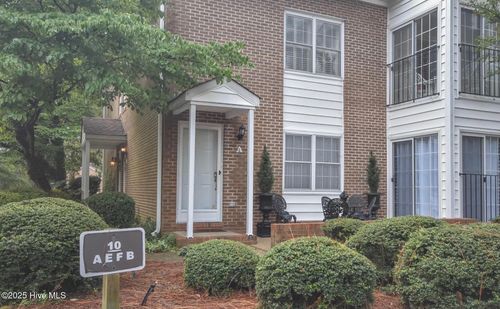 a-10 Pinehurst Manor Dr, Pinehurst, NC, 28374-8158 | Card Image